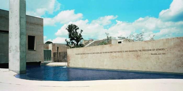 Musée de l'Apartheid avec Sara Cox 