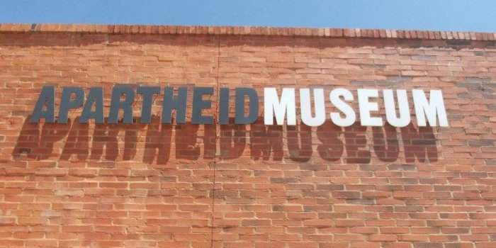 REPORT - Visite du Musée de l'apartheid 