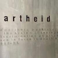 Découvertes historiques : Musée de l'Apartheid avec Sara Cox !